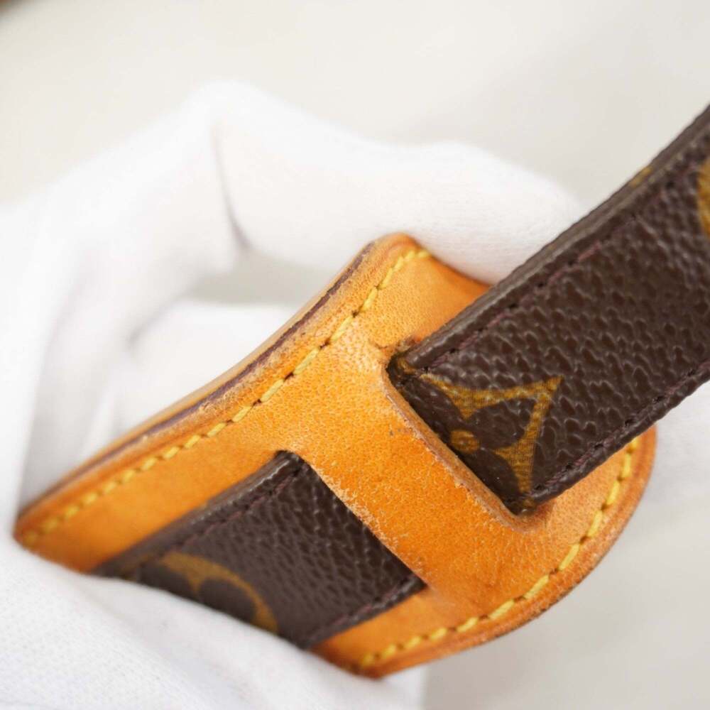 LOUIS VUITTON Brown Monogram Shoulder Bag - Picture 9 of 14